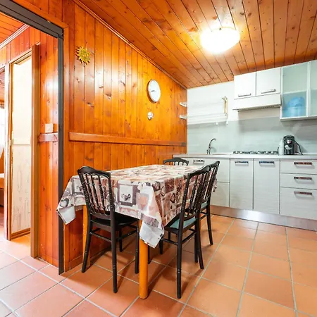 M E R House Margine Rosso *