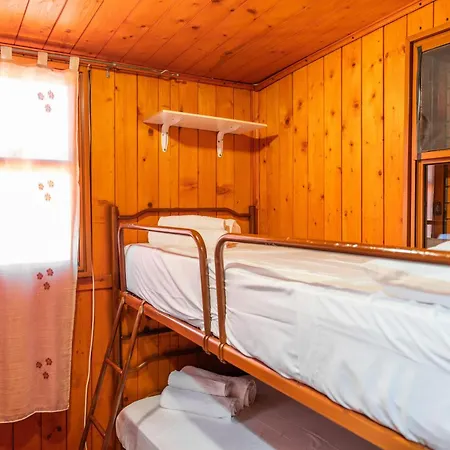 Kompleks wypoczynkowy M E R House Margine Rosso *